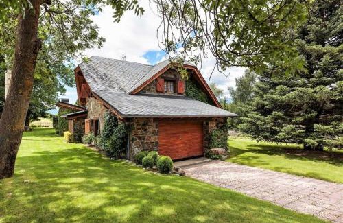 Llivia Casa | Chalet con gran jardín en Llivia