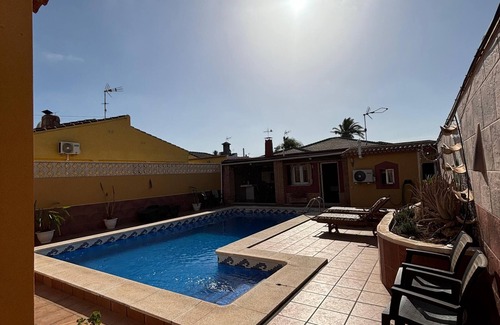 Los Balcones Chalet De Esquí | Casa con piscina privada en Los Balcones, Torrevieja