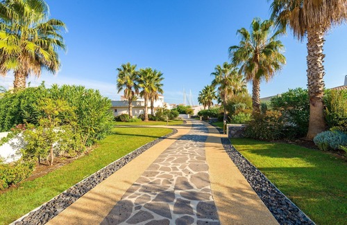 Agde Cabina | Chalet cosy proche Commerces et Plage!