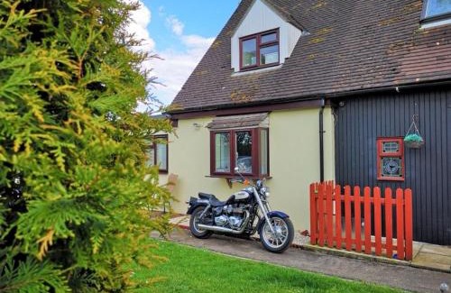 Streatley Casa | Chalet Cottages