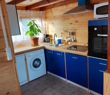 Maizieres-les-Vic Chalet De Esquí | Chalet d'une chambre avec jardin clos et wifi a Maizieres les Vic