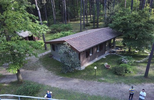 Vergiate Chalet De Esquí | Casa en el bosque. Paraíso en el parque del Tesino. Piscina / Biolago con parque