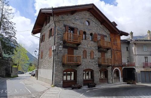 Valtournenche Apartamento | Chalet del Borgo