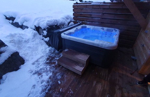 Morzine Chalet De Esquí | Chalet Delphinette, Morzine, Ski, Private Jacuzzi
