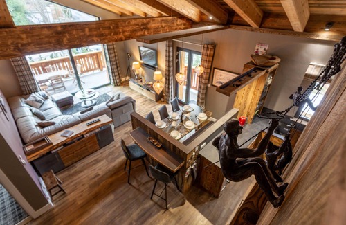 Chamonix-Mont-Blanc Apartamento | Chalet des Amis appt 2 - an apartment that sleeps 6 guests in 3 bedrooms