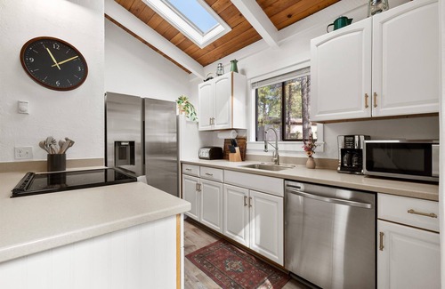 Sunriver Chalet De Esquí | Chalet Des Chutes, Steps to Village, Hot Tub, SHARC
