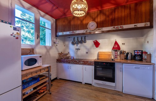 Superbolquere Casa | Chalet des Melezes - Cuatro Habitaciones Casa, Capacidad 9