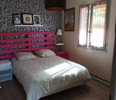 Saint-Brisson Casa | chalet deux chambres au calme