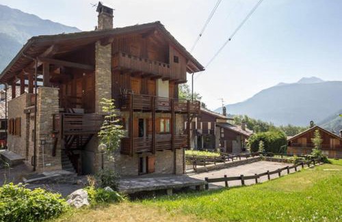 Dolonne Apartamento | Chalet di Charme a Courmayeur