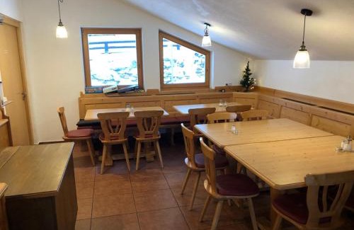 Sankt Anton am Arlberg Hotel | Chalet Elfie
