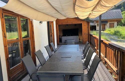 Venosc Chalet De Esquí | Chalet Enchanteur à Venosc avec Vue Panoramique et Jacuzzi