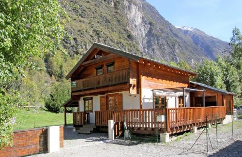 Venosc Chalet De Esquí | Chalet Enchanteur à Venosc avec Vue Panoramique et Jacuzzi