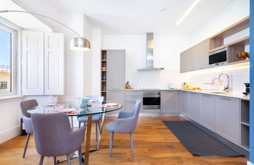 Estoril Apartamento | Chalet Estoril - The Deluxe Edition