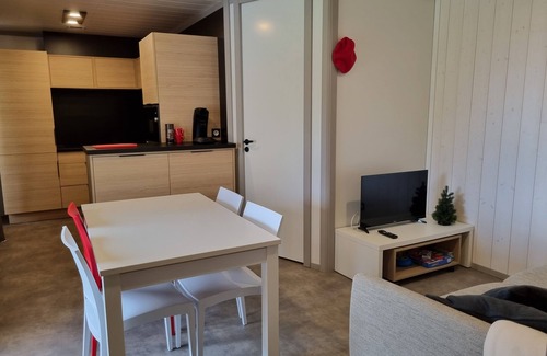Hasparren Chalet De Esquí | Chalet Etxetxoa, de 1 a 4 personas con SPA, terreno privado y piscina