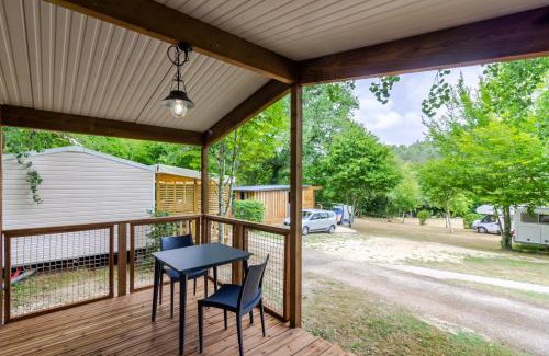 Saint-Martial-de-Nabirat Chalet De Esquí | Chalet Franklin 2 personnes