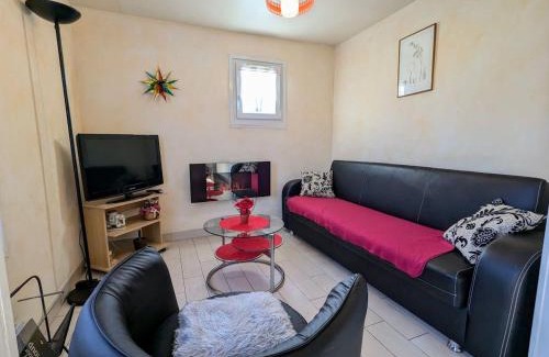 Ban-sur-Meurthe-Clefcy Casa | Chalet familial avec grand jardin et équipements pour enfants, à 500m du centre de Ban-sur-Meurthe - FR-1-589-33