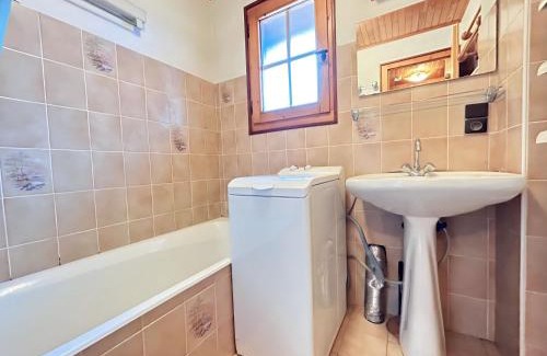 Les Gets Chalet De Esquí | Chalet familial proche des pistes avec WiFi et parking - FR-1-623-349