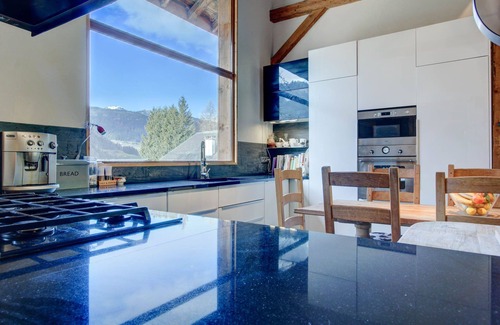 Saint-Jean-dʼAulps Chalet De Esquí | Chalet for 10 people with large terrace and garden.