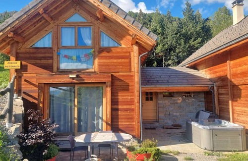 Saint-Michel-de-Chaillol Chalet De Esquí | Chalet acogedor para 6 con SPA, terraza al sur y vistas, mascotas bienvenidas