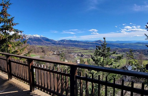Saint-Michel-de-Chaillol Chalet De Esquí | Chalet para 5 personas, cerca de esquí y senderismo, balcón sur, TV, lavadora