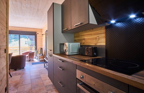 Saint-Pierre-d'Entremont Chalet De Esquí | Chalet du Souillet con vistas a las montañas, terraza privada y Wi-Fi
