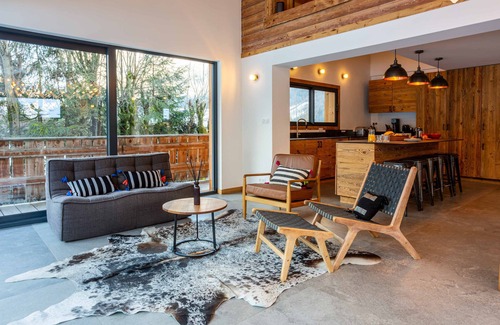 Chamonix-Mont-Blanc Chalet De Esquí | Chalet Gloribel - 5 bedroom/5 bath, Hot tub, Parking