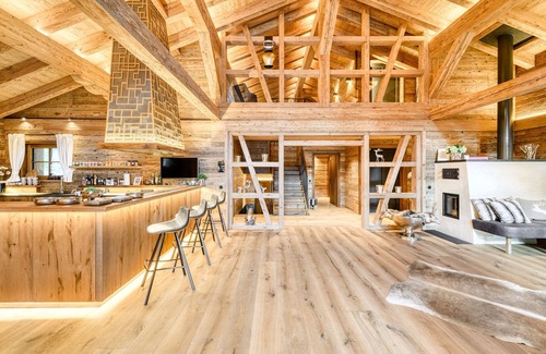 Brand Casa | Chalet GM in Brand With 5 Bedrooms and 4 Bathrooms