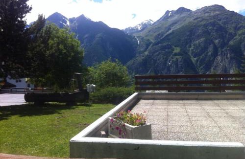 Graechen Apartamento | Chalet Hedy Ferienwohnung