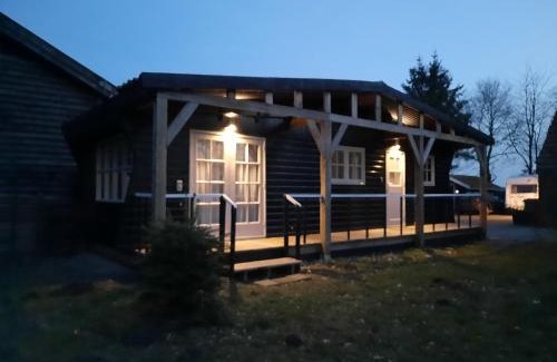 Jipsinghuizen Casa | Chalet Het Wollinghuisje