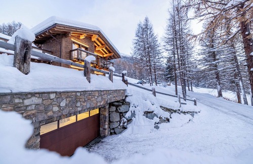Teola Chalet De Esquí | "Chalet Imbosc'chè" con vistas a la montaña, jardín y Wi-Fi