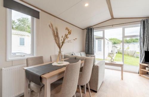Vlissegem Chalet De Esquí | Chalet in De Haan near Sandy Beaches