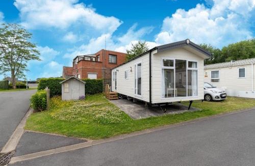 Vlissegem Chalet De Esquí | Chalet in De Haan near Sandy Beaches