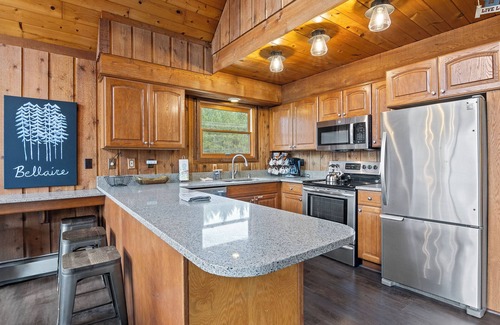 Bellaire Chalet De Esquí | Chalet en Shanty Creek Resort - ¡Reserve ahora para escapadas de otoño!