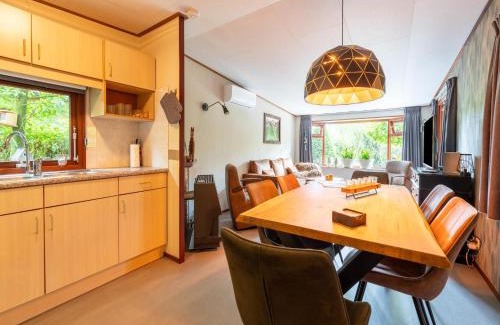 Stegeren Chalet De Esquí | Chalet in Stegeren near Forest and Pond
