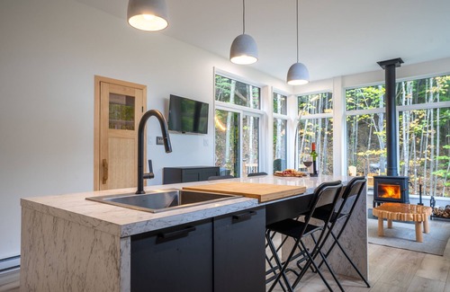 Chertsey Chalet De Esquí | Chalet in the forest - thermal rejuvenation - SPA and SAUNA