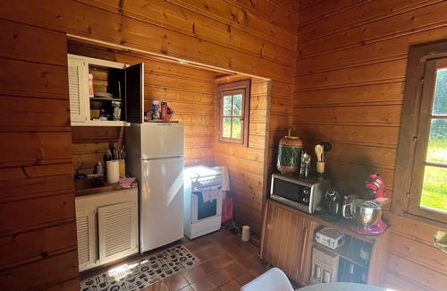 Compreignac Chalet De Esquí | 🌲 Chalet in the woods with private pond - near Lac de Saint-Pardoux