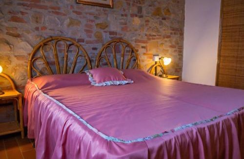 Montaione Apartamento | Chalet in Tuscany with Pool and Scenic Views