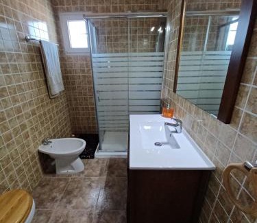 Puerto Rey Casa | Chalet independiente con amplio jardín y barbacoa AT - CC-00678