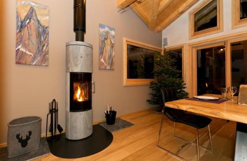 Les Praz-de-Chamonix Chalet De Esquí | Chalet Isabelle Mountain lodge 5 star 5 bedroom en suite sauna jacuzzi