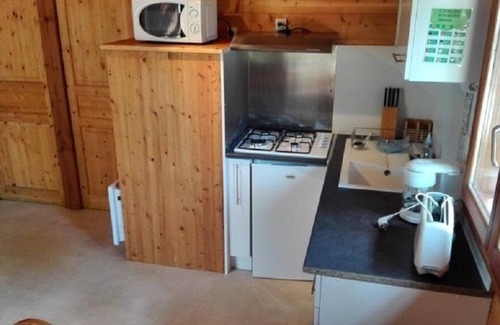 Saint-Cirq-Lapopie Chalet De Esquí | CHALET KNOWS THE CHARM OF ALL WOOD SPACIOUS STAY