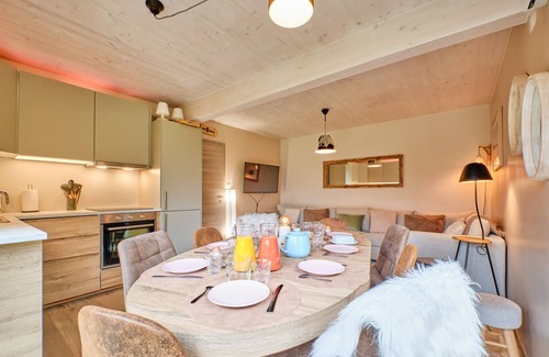 Venosc Chalet De Esquí | Chalet 'L'Ecrin De Venosc' con vistas a la montaña, terraza privada y Wi-Fi