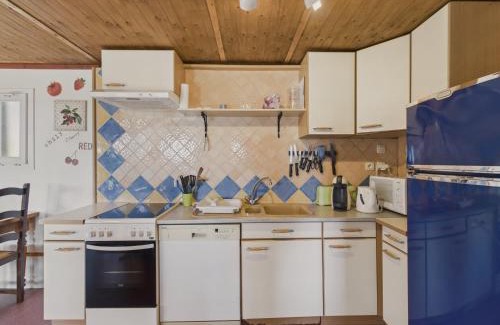 Salignac-Eyvignes Chalet De Esquí | Chalet La Brousse pour 5 personne avec piscine