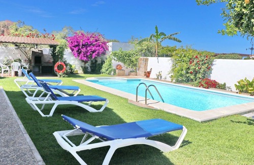 Conil de la Frontera Chalet De Esquí | Chalet la Dehesa con piscina vallada