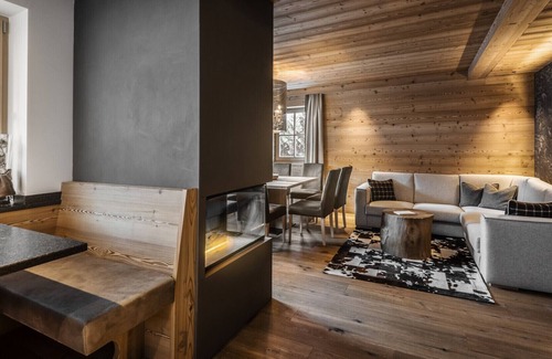 Mareo Chalet De Esquí | Chalet Larice, experience a mountain holiday in the South Tyrolean Dolomites