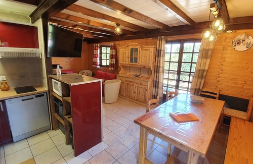 Champdray Chalet De Esquí | Chalet 'Le Chandeley' con terraza privada, jardín privado y Wi-Fi