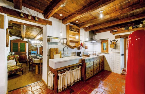 Valtournenche Chalet De Esquí | Chalet 'Le Du Coq Rouge' con vistas a la montaña, jardín privado y Wi-Fi