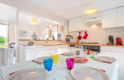 Trebeurden Chalet De Esquí | Chalet Les Hortensias by Interhome