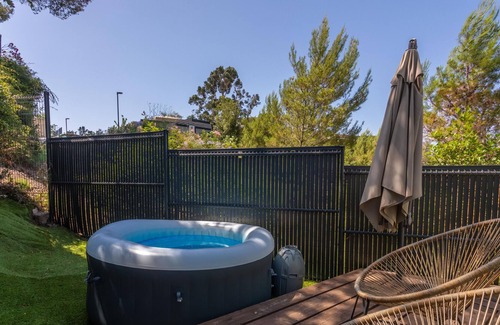 Saint-Raphael Cabina | Chalet 'Les Messugues' with Private Terrace, Wi-Fi and Air Conditioning
