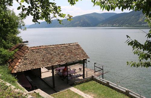Central Serbia Chalet De Esquí | Chalet Ljubicine kolibe