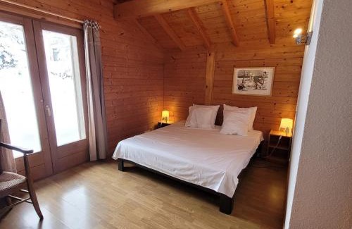 Les Gets Chalet De Esquí | Chalet lumineux 3* proche lac et pistes, calme, 80m VTT/ski, 2 parkings, WiFi, équipé pour 10 pers. - FR-1-598-87